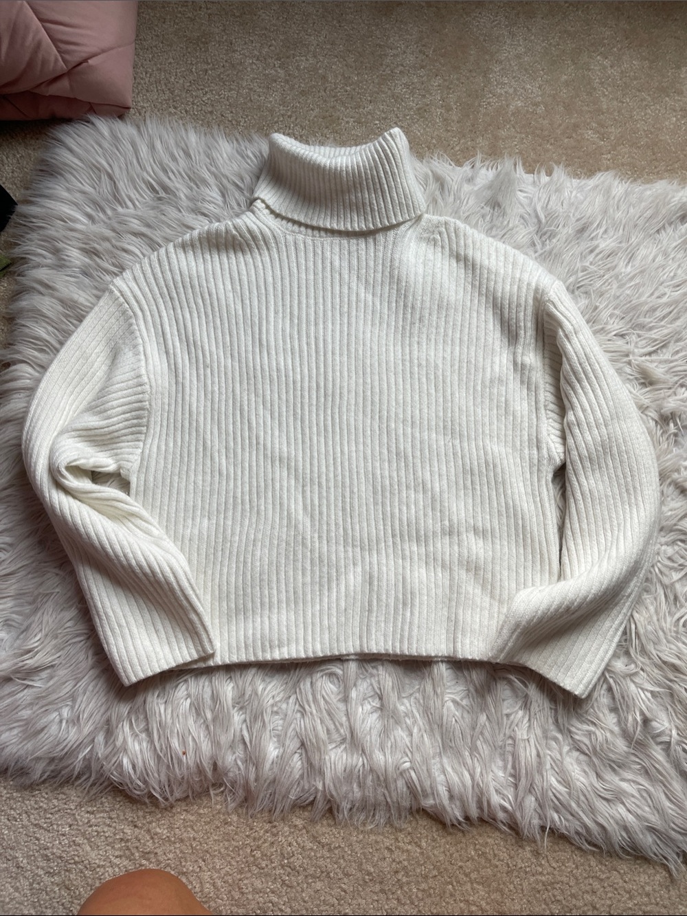 H&M Cream Ribbed Turtleneck Sweater